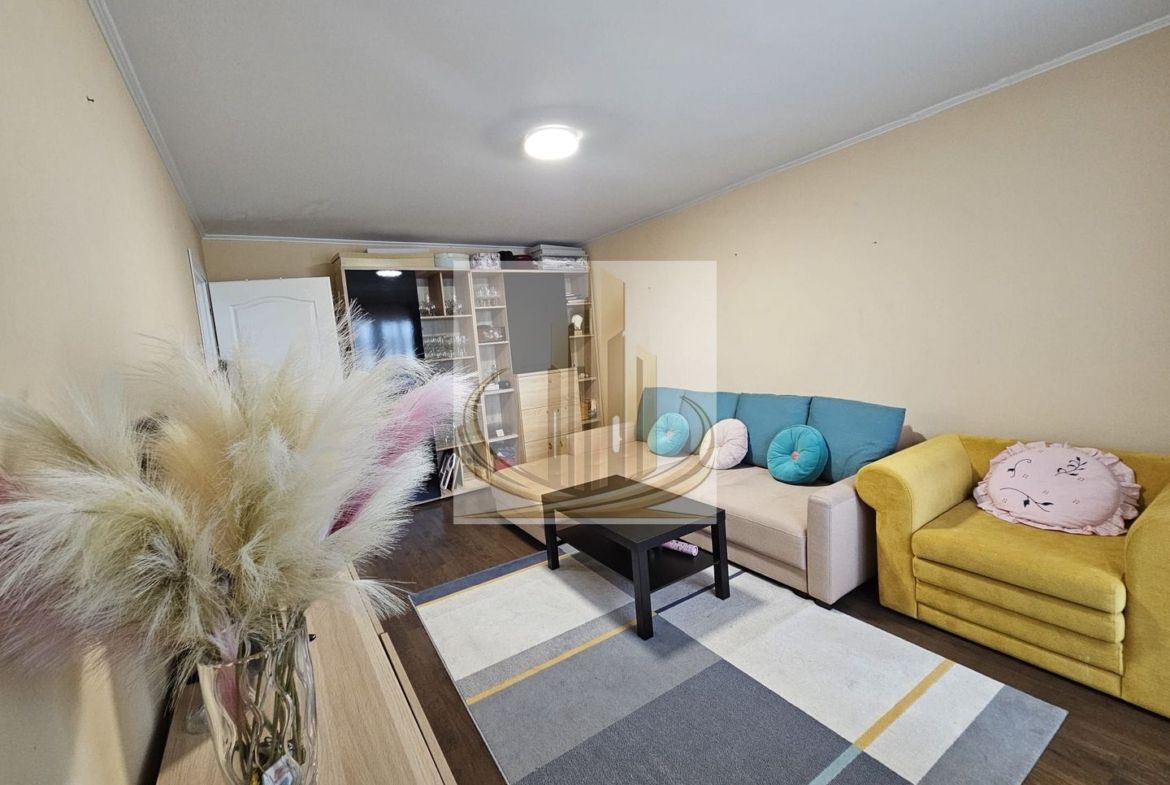 Apartament 3 camere 77mp Lipovei