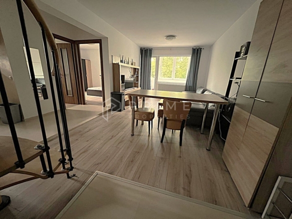 Apartament penthouse modern de vânzare, 4 camere, în Cornișa