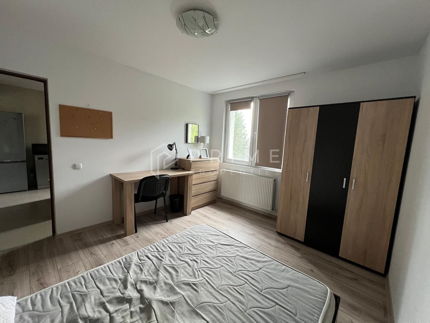 Apartament penthouse modern de vânzare, 4 camere, în Cornișa