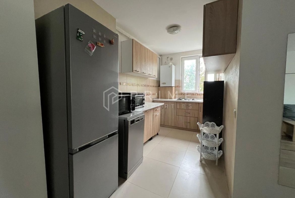 Apartament penthouse modern de vânzare, 4 camere, în Cornișa