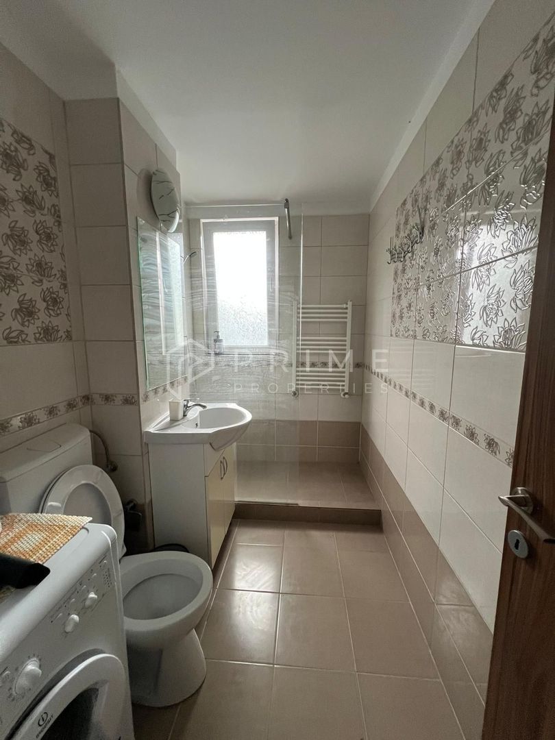 Apartament penthouse modern de vânzare, 4 camere, în Cornișa