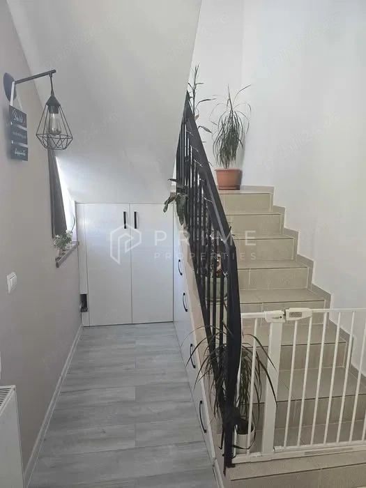 Casă familială spațioasă în zonă liniștită | Sângeorgiu de Mureș |