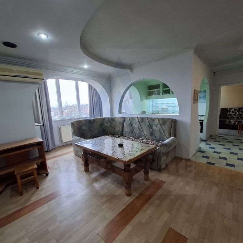 Apartament 3 camere 72 mp utili etaj 2 si balcon in Terezian