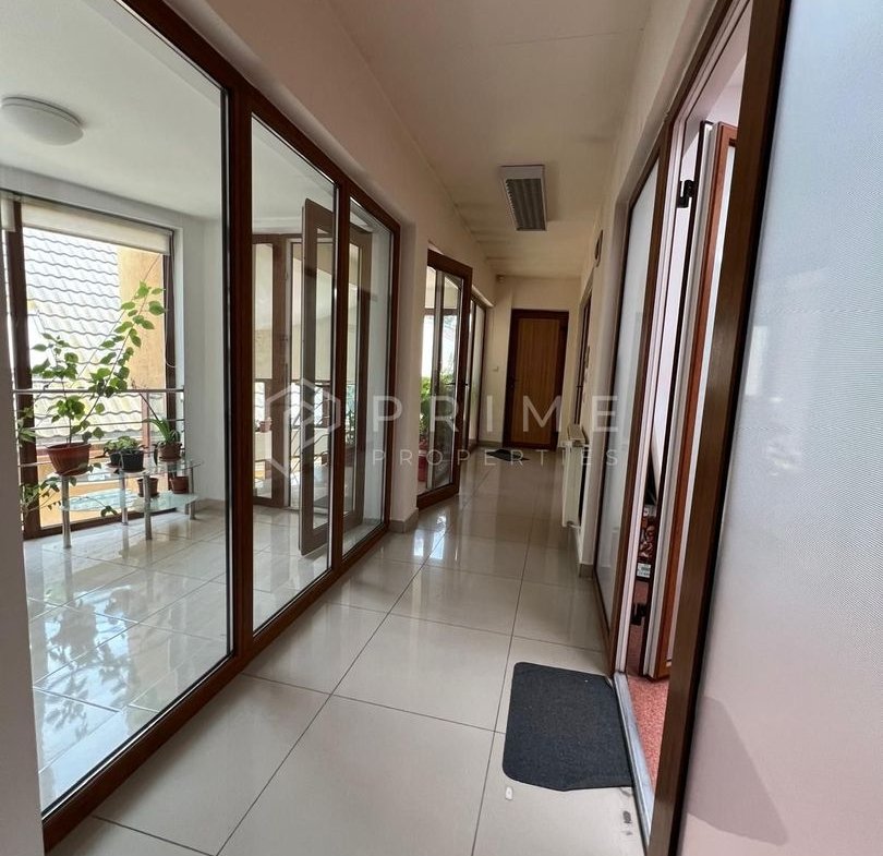 Spații Birouri | Zona Centrală, B-dul Cetății | Mansardă cu Caracter