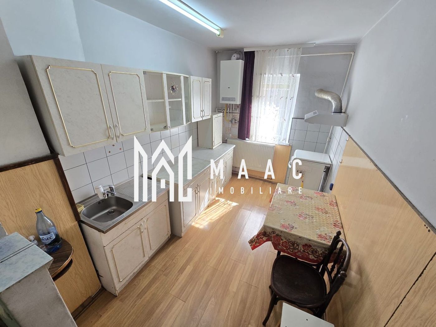 Apartament 3 camere | Decomandat | Balcon | Rahovei