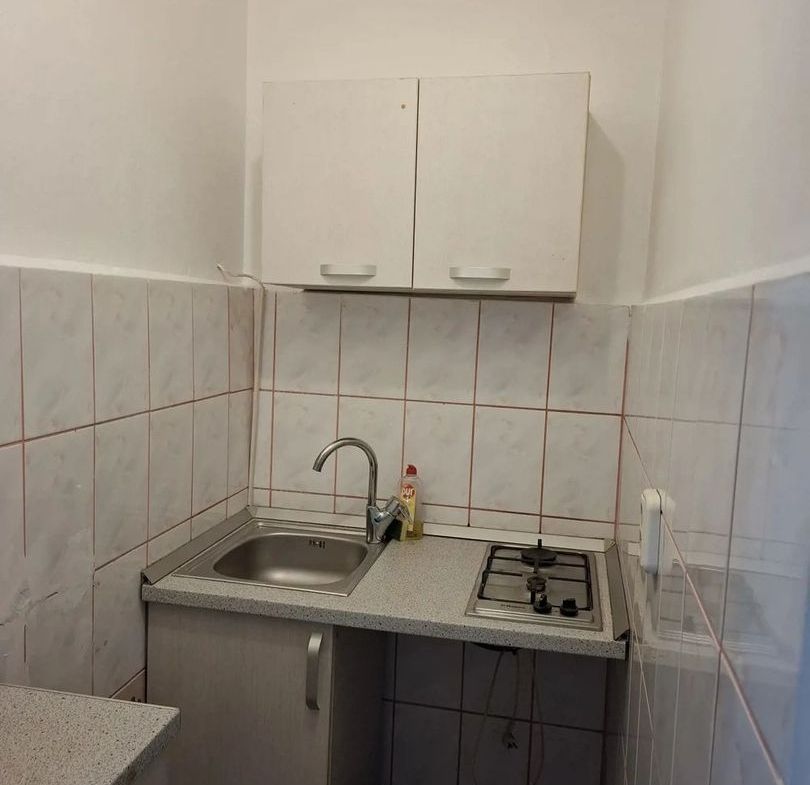 De inchiriat garsoniera pentru birou, bl. A, Tiglina 1, 250 euro
