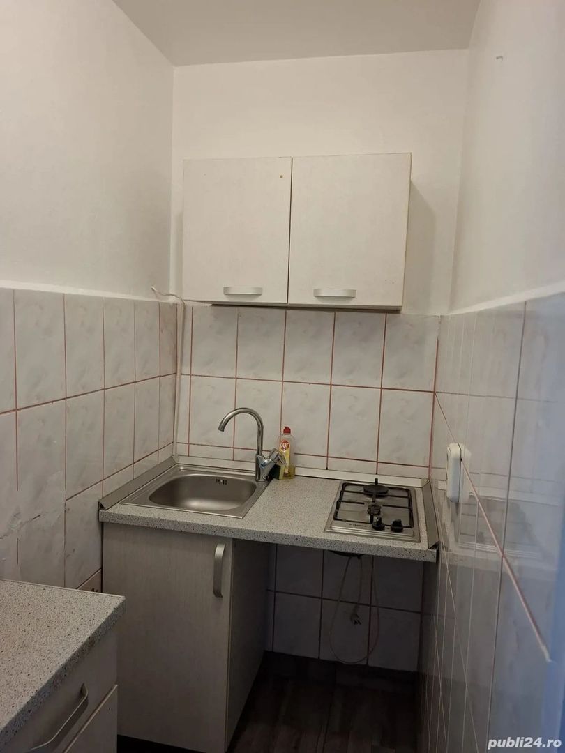 De inchiriat garsoniera pentru birou, bl. A, Tiglina 1, 250 euro
