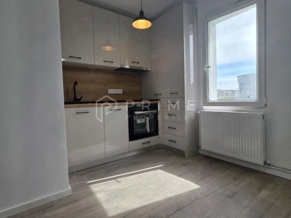 Apartament modern cu 3 camere, complet renovat – Zona Unirii