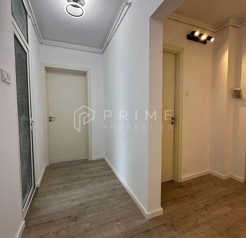 Apartament modern cu 3 camere, complet renovat – Zona Unirii
