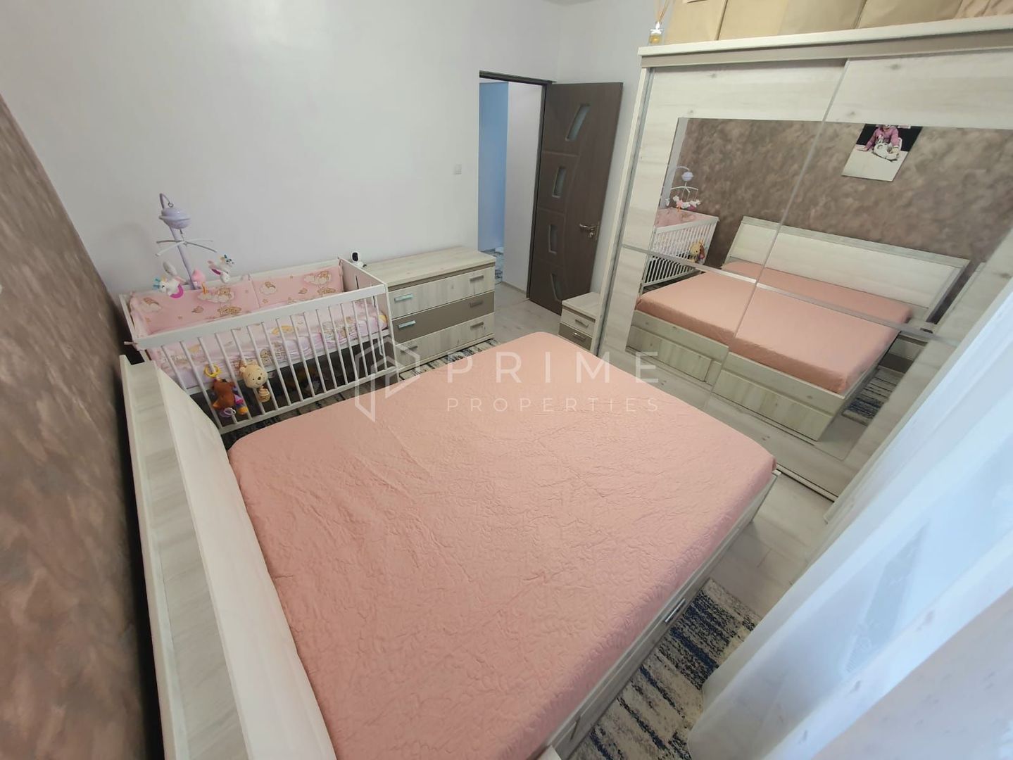 Apartament cu 2 camere, complet renovat – Cartier Unirii, Etaj 1/4
