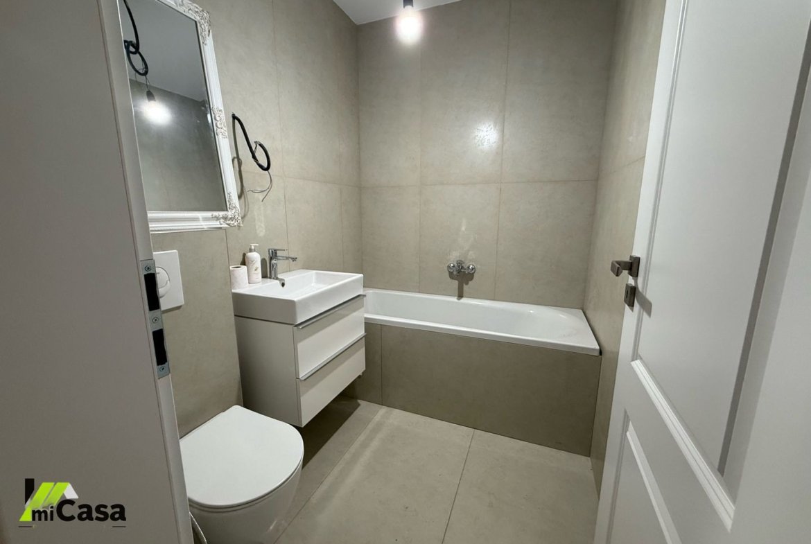 3 camere, Flamingo Luxury 2