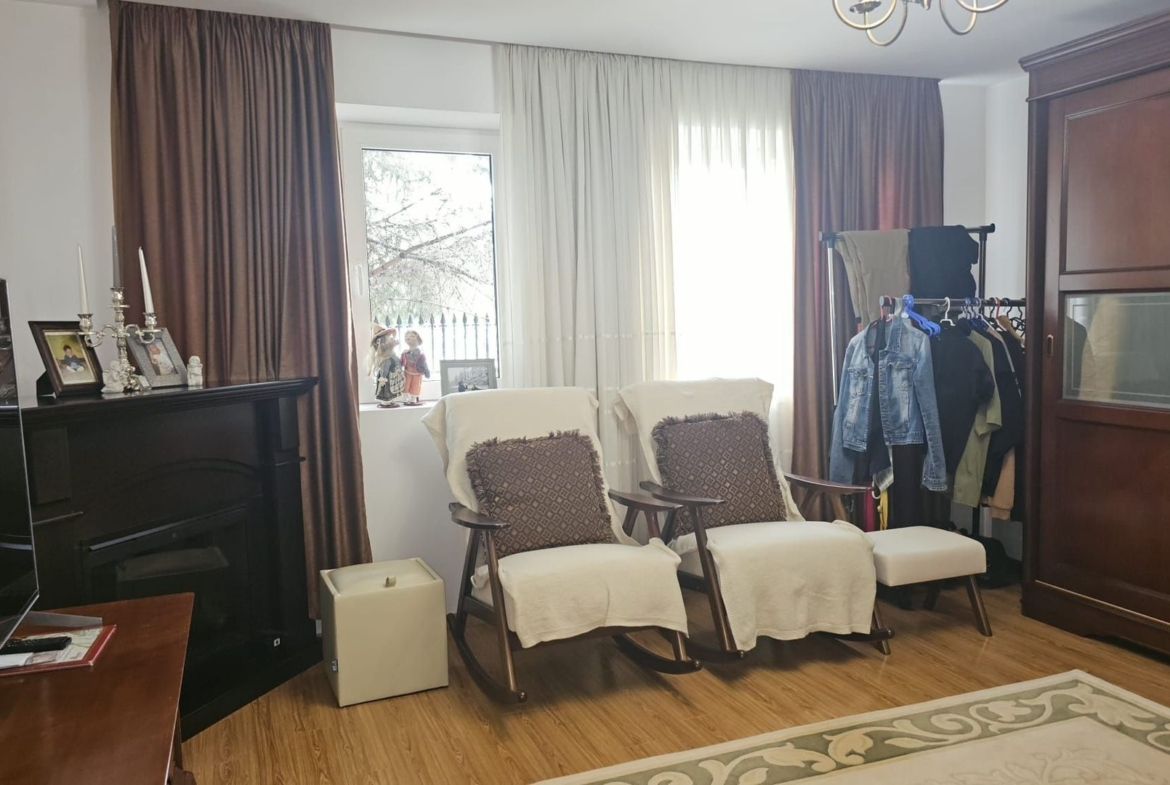 De vanzare casa in comuna Pechea, 165.000 euro negociabil