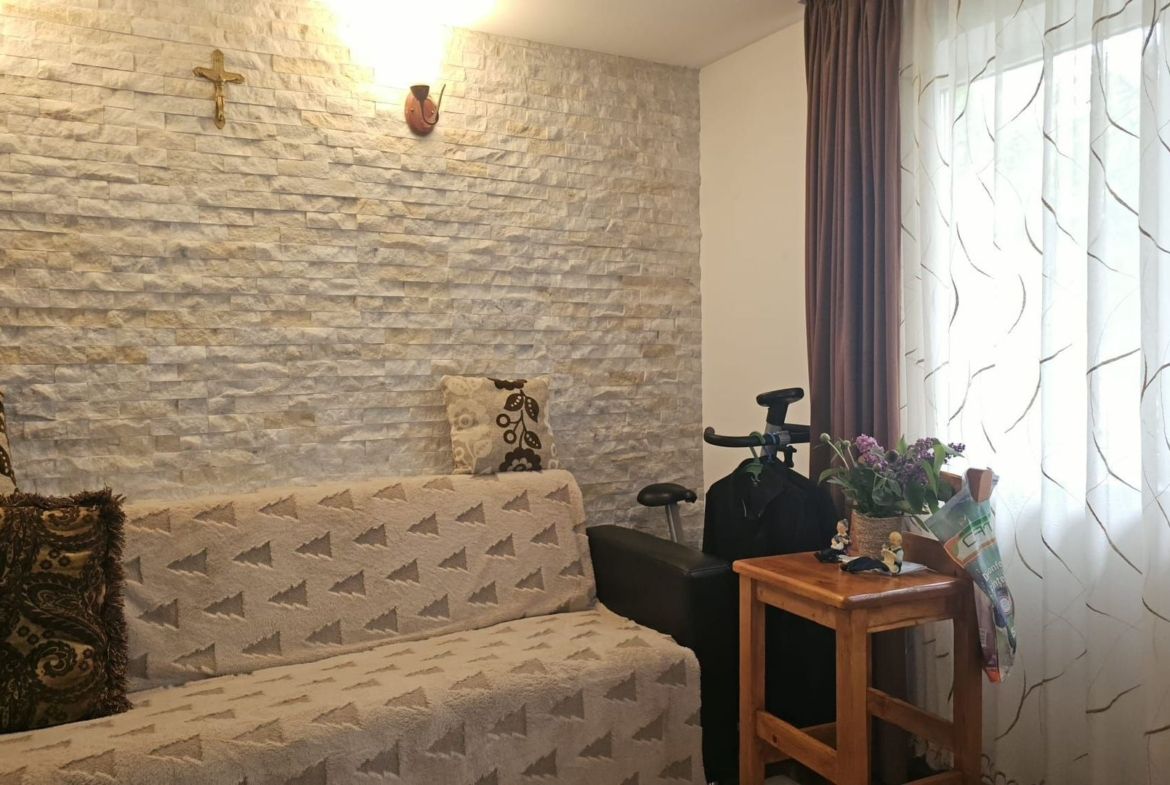 De vanzare casa in comuna Pechea, 165.000 euro negociabil