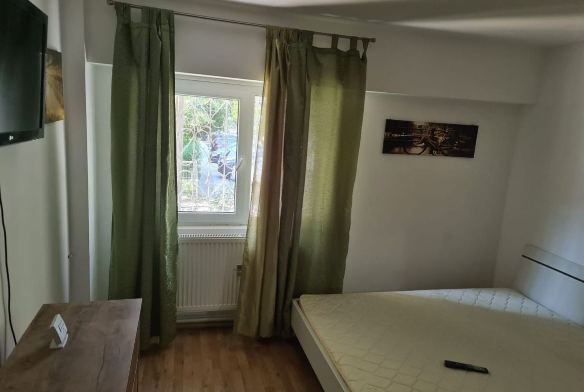 De vanzare apartament cu o camera, parter, I.C.Frimu 43.000 euro