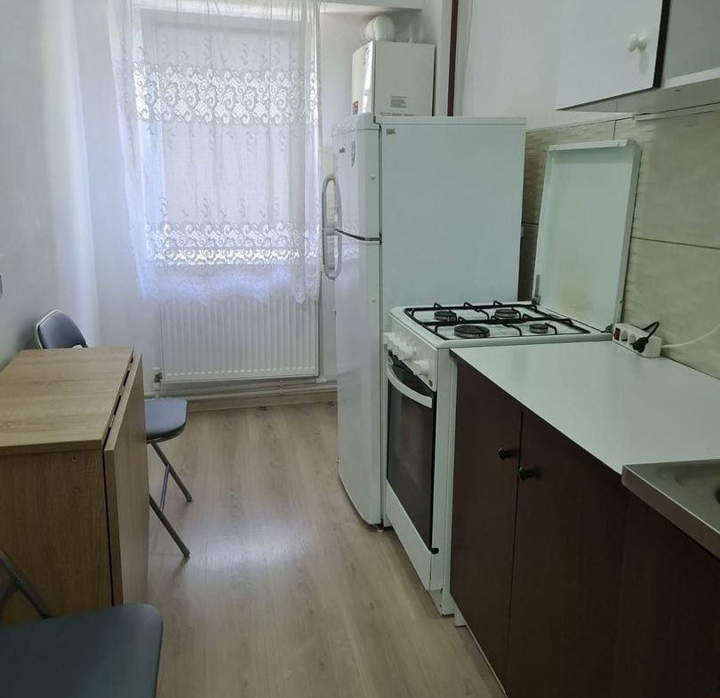 De vanzare apartament cu o camera, parter, I.C.Frimu 43.000 euro