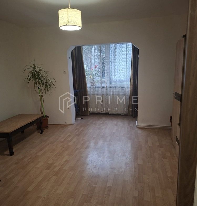 Apartament cu 3 camere | parter | zona Dambu Pietros
