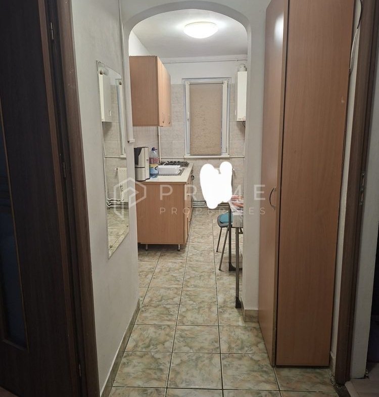 Apartament cu 3 camere | parter | zona Dambu Pietros