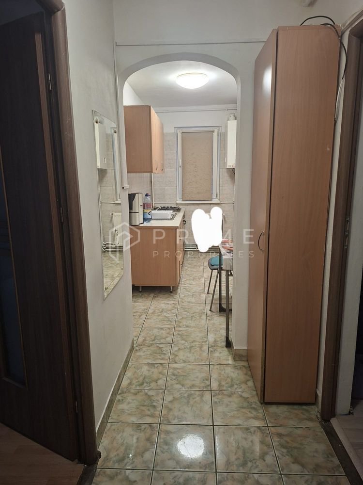 Apartament cu 3 camere | parter | zona Dambu Pietros