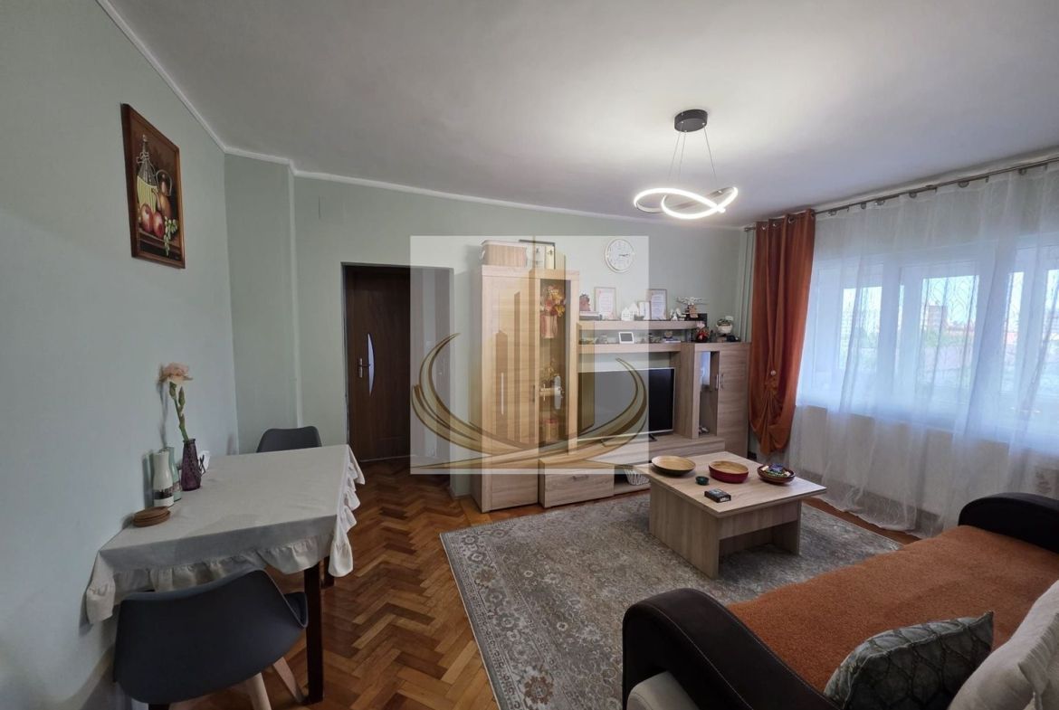 Apartament 3 camere de vânzare – Gheorghe Lazăr