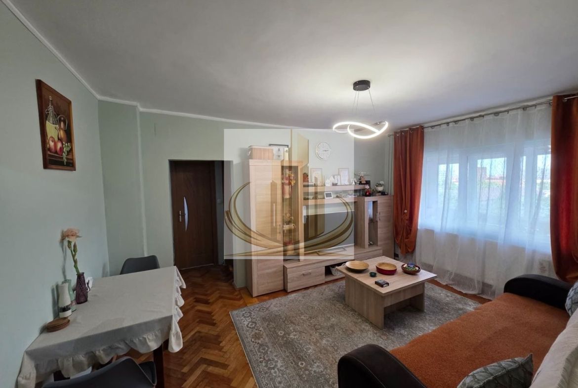 Apartament 3 camere de vânzare – Gheorghe Lazăr