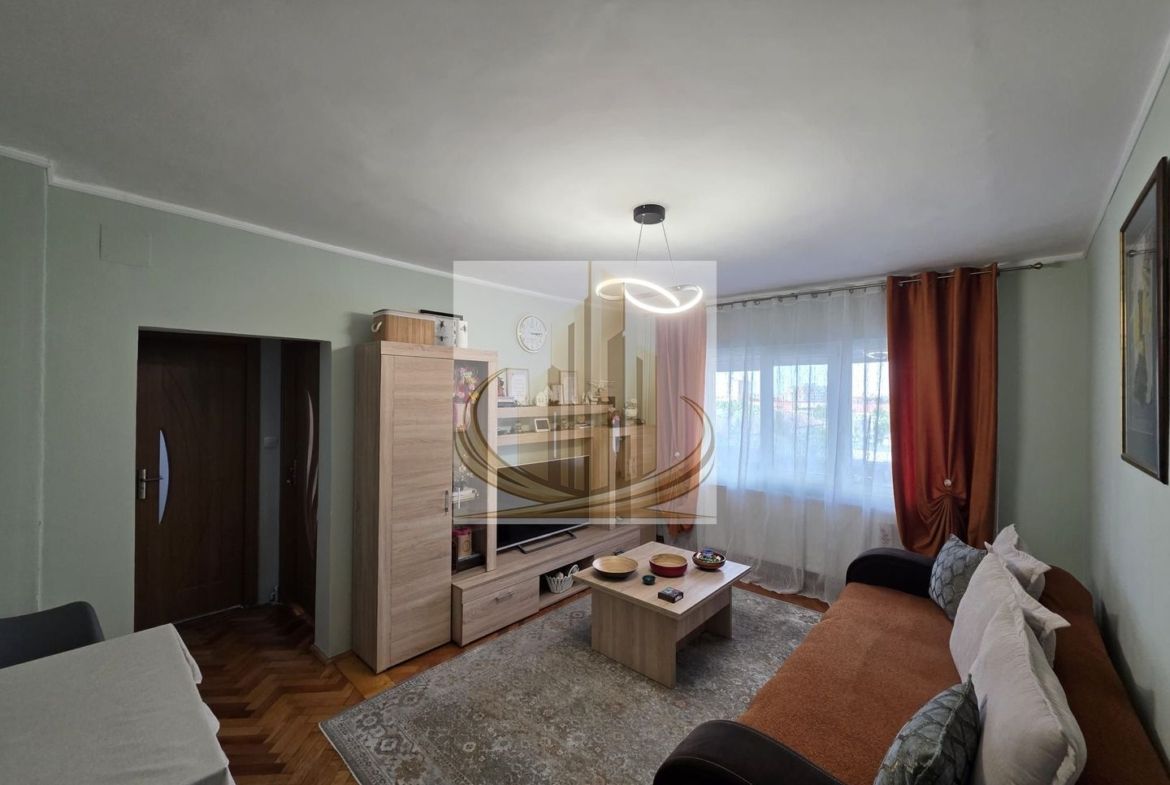 Apartament 3 camere de vânzare – Gheorghe Lazăr