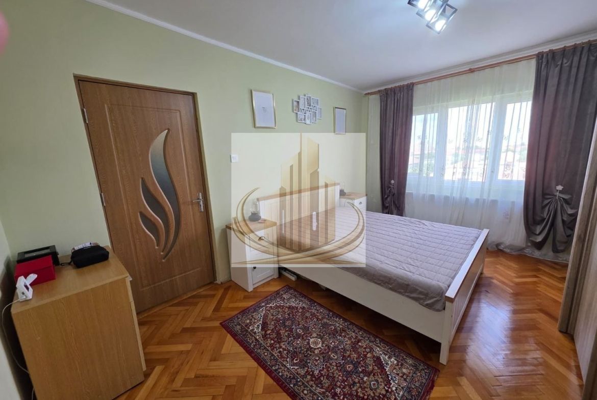 Apartament 3 camere de vânzare – Gheorghe Lazăr