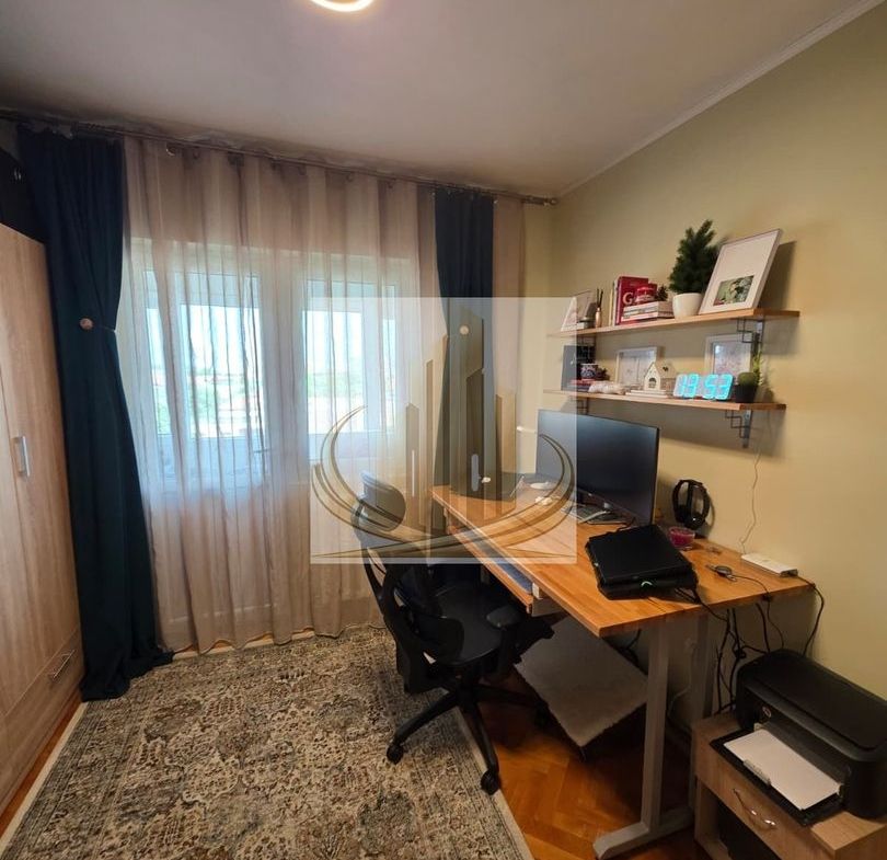 Apartament 3 camere de vânzare – Gheorghe Lazăr