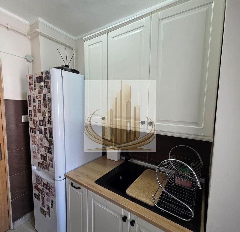 Apartament 3 camere de vânzare – Gheorghe Lazăr