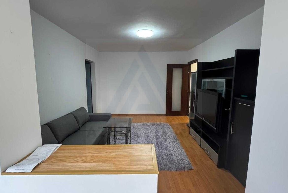 Apartament renovat 3 camere 2 dormitoare zona Mihai Viteazu