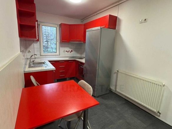 Apartament renovat 3 camere 2 dormitoare zona Mihai Viteazu