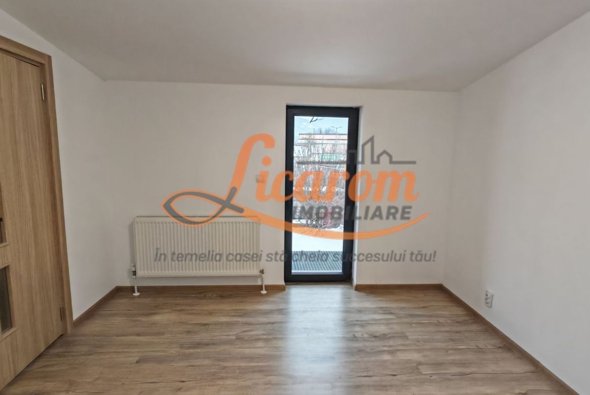 Casa P+E zona Astra-Racadau,4 camere,curte comuna.Comision 0