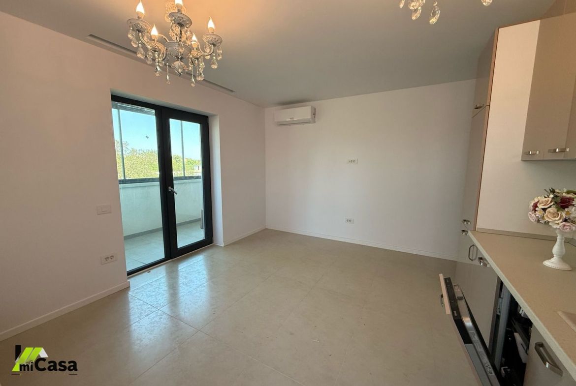 3 camere, Flamingo Luxury 2