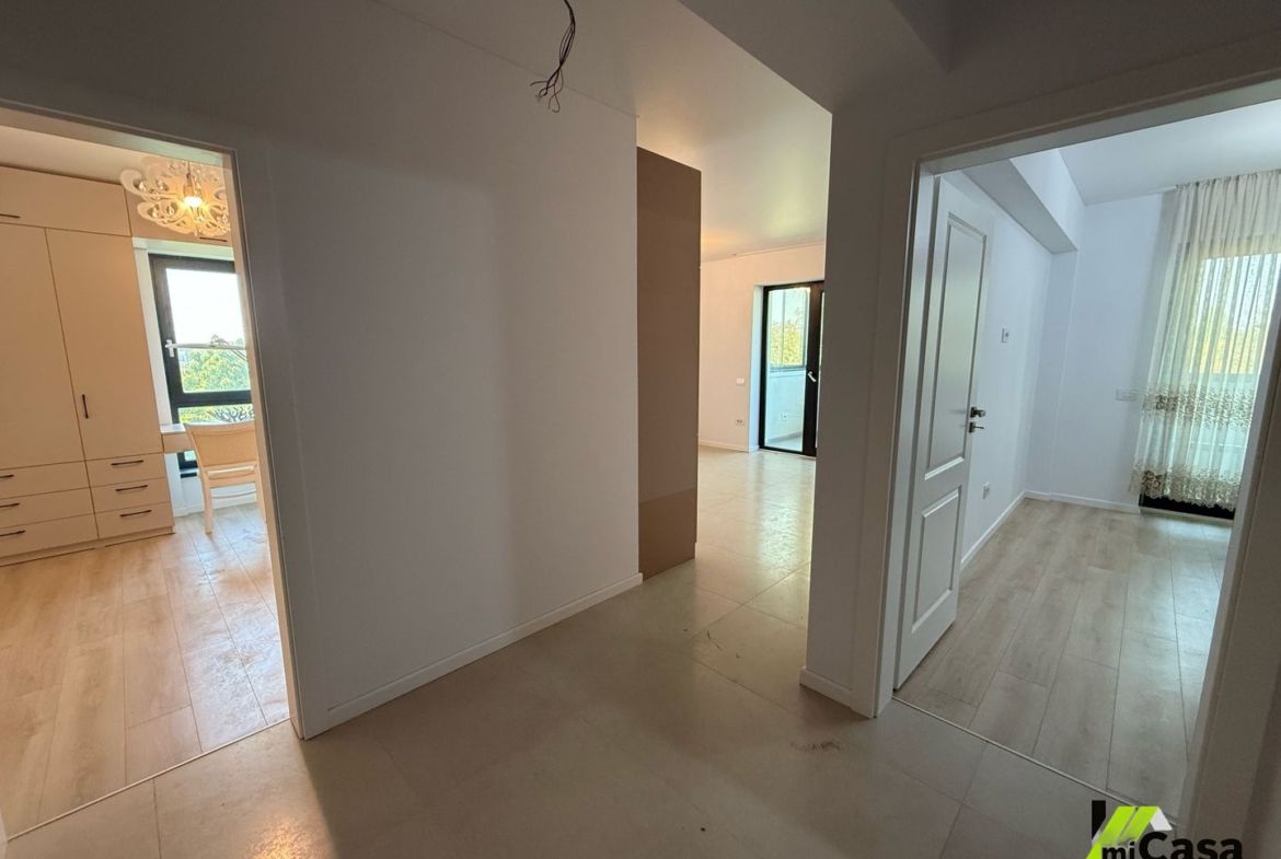 3 camere, Flamingo Luxury 2