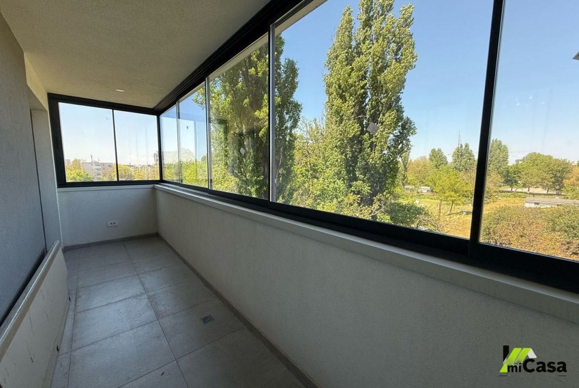 3 camere, Flamingo Luxury 2