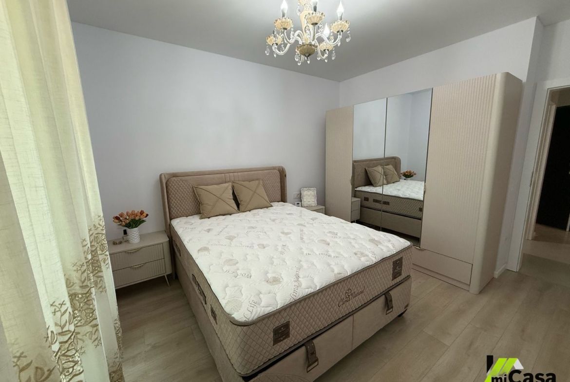 3 camere, Flamingo Luxury 2