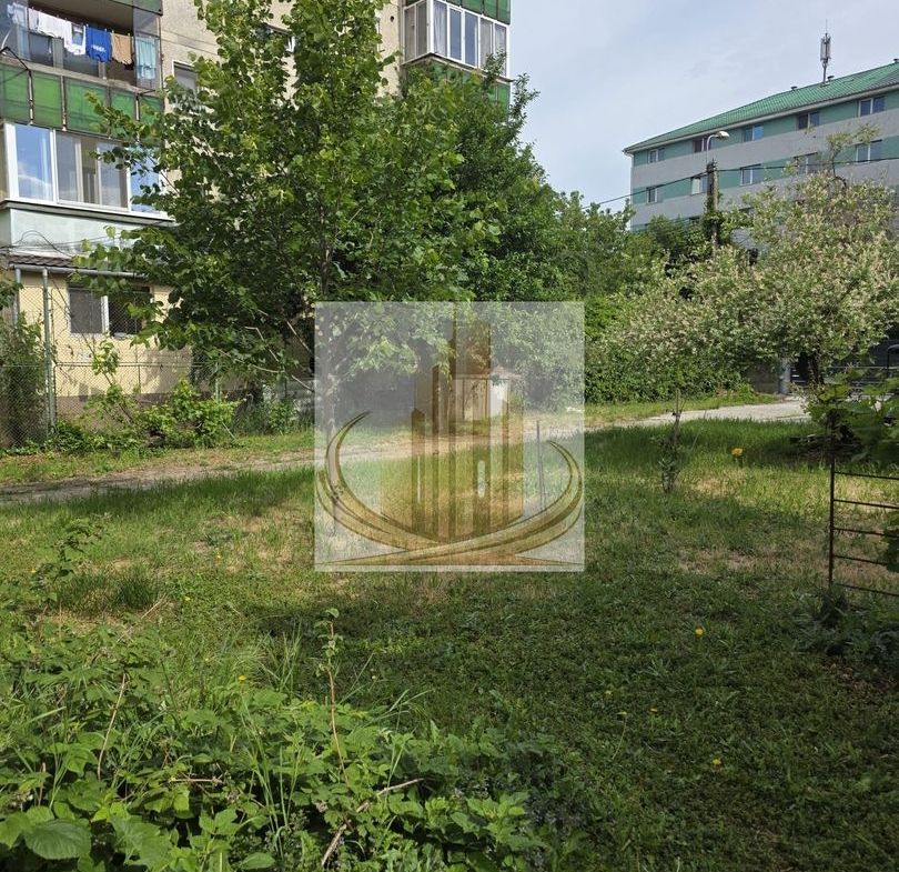 Casa 190mp cu teren 1100mp Lipovei