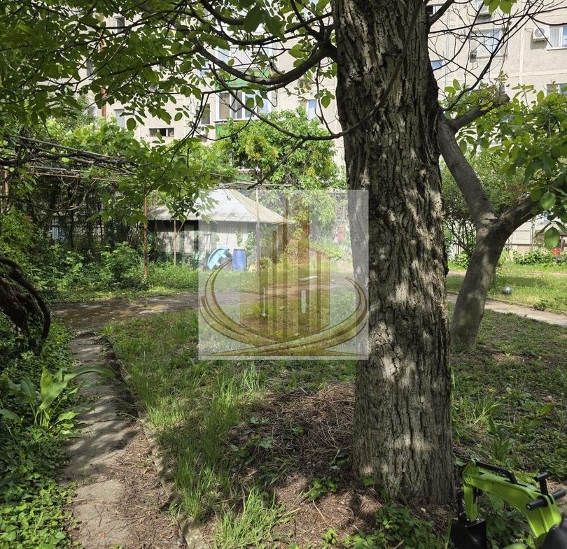 Casa 190mp cu teren 1100mp Lipovei