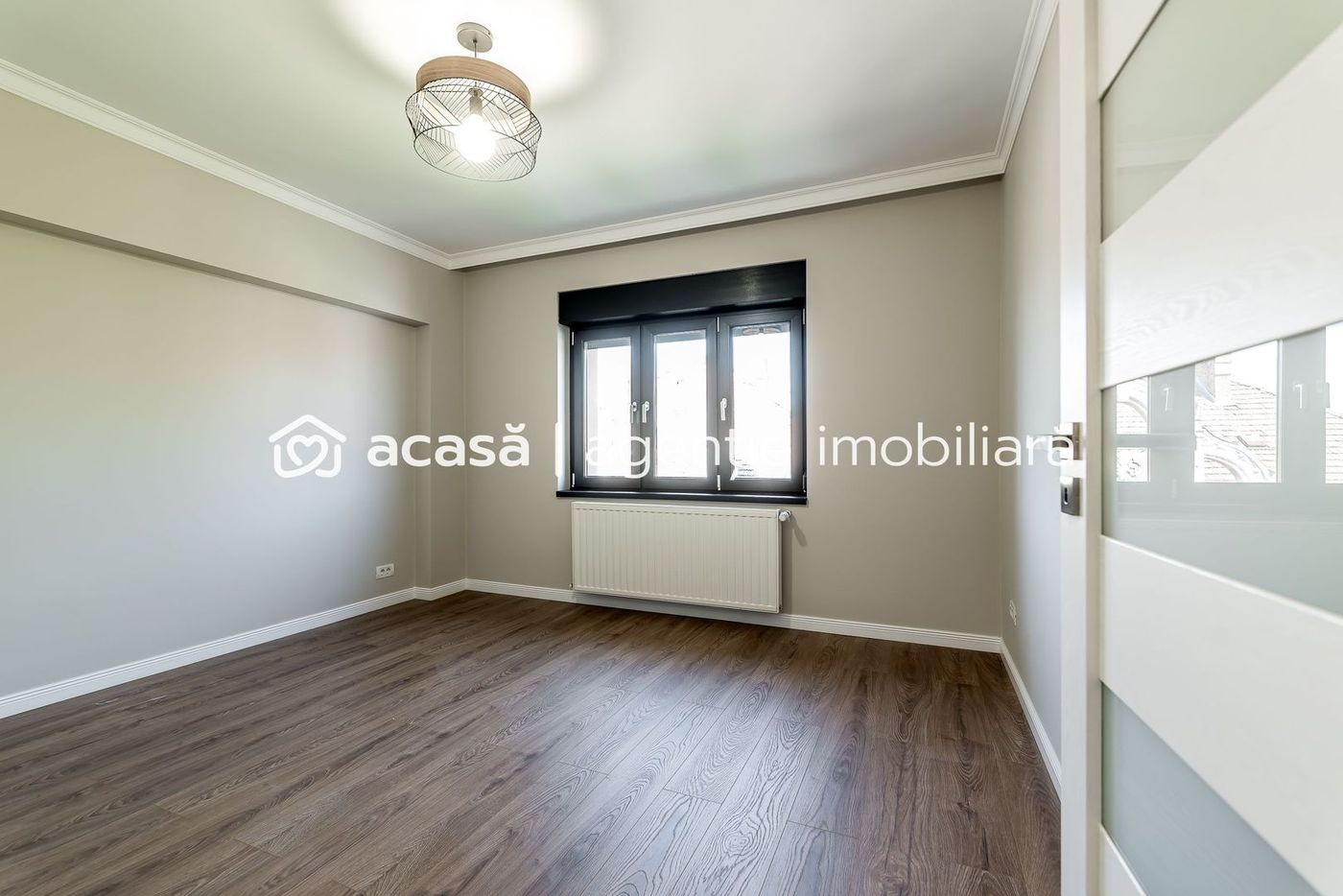 anBn-11603 Apartament ultracentral cu 4 camere renovat recent Comision 0