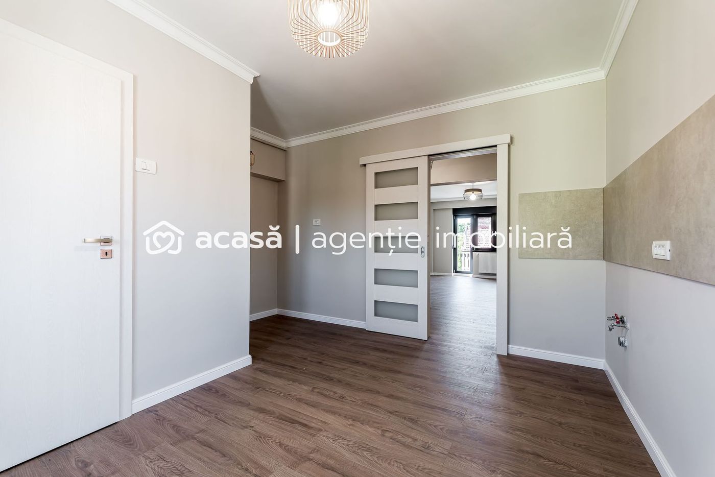 anBn-11607 Apartament ultracentral cu 4 camere renovat recent Comision 0