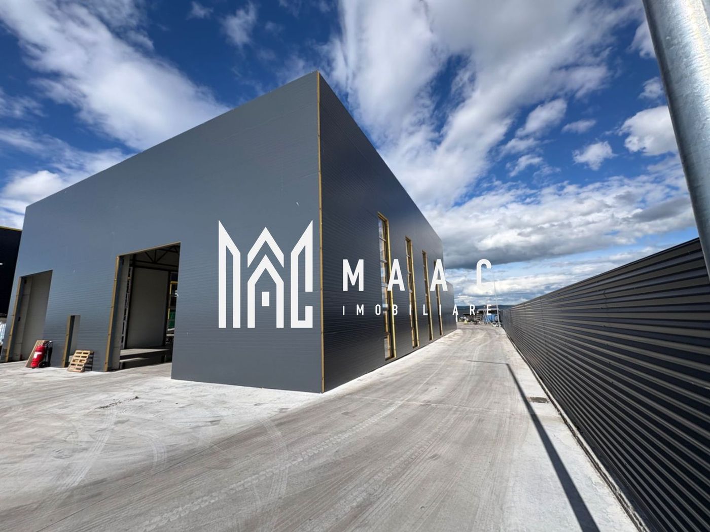 Hala noua 600 mp I zona vest