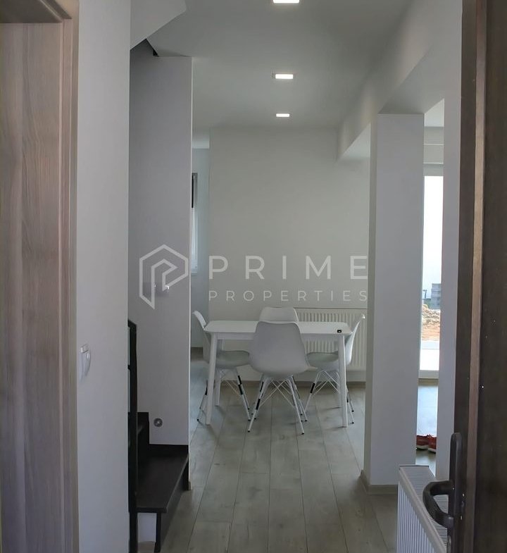 Casă tip duplex complet amenajată si mobilată | șemineu și garaj |