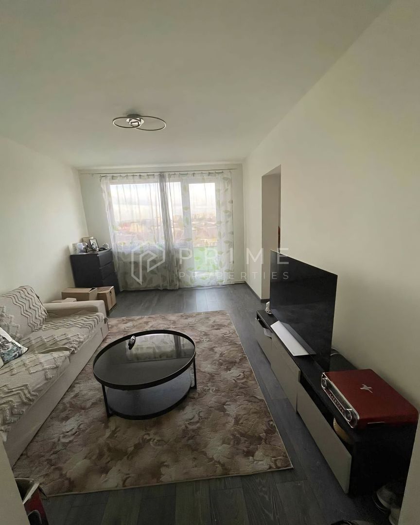 Apartament 2 camere semicentral etaj 3