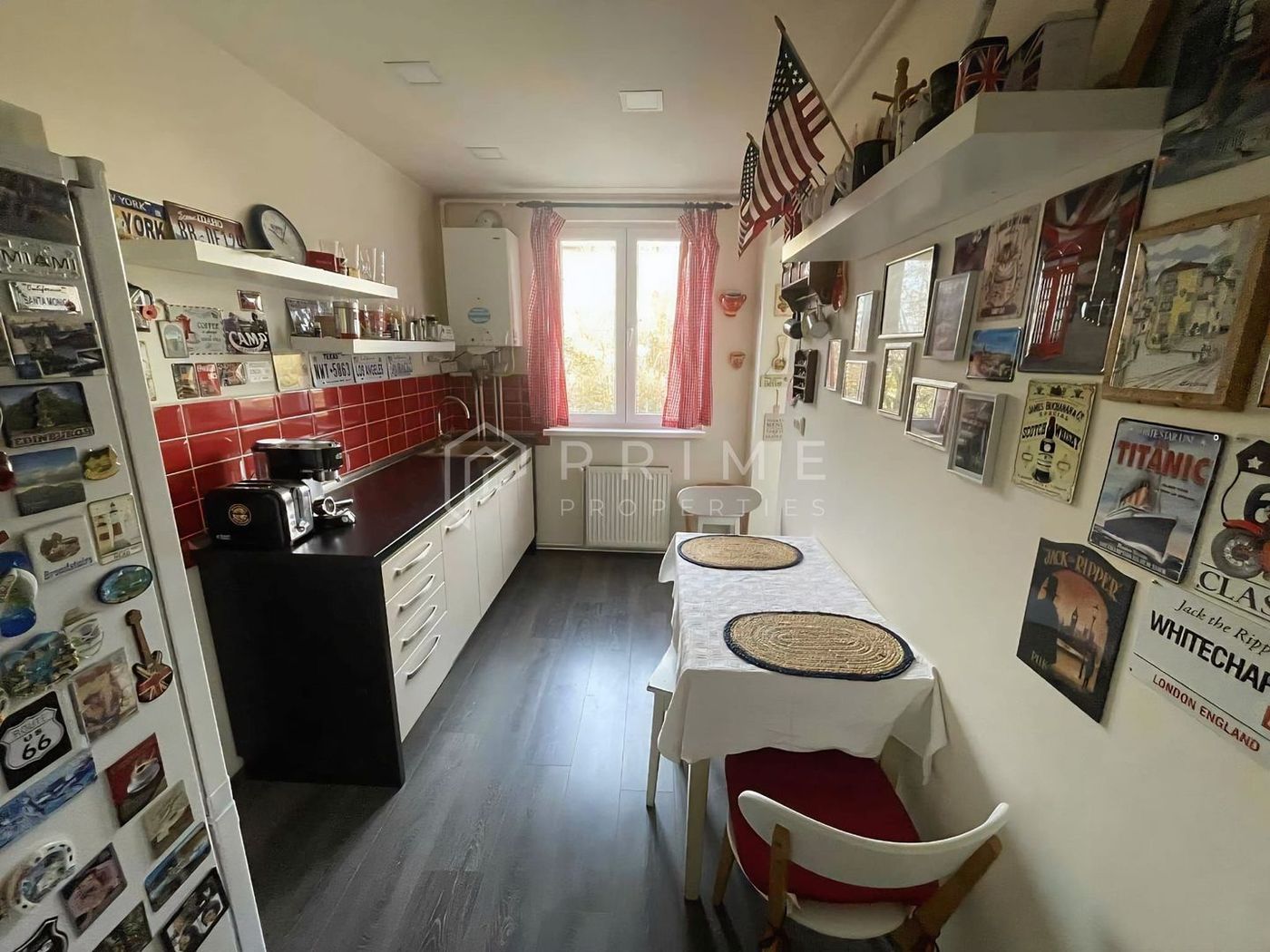 Apartament 2 camere semicentral etaj 3
