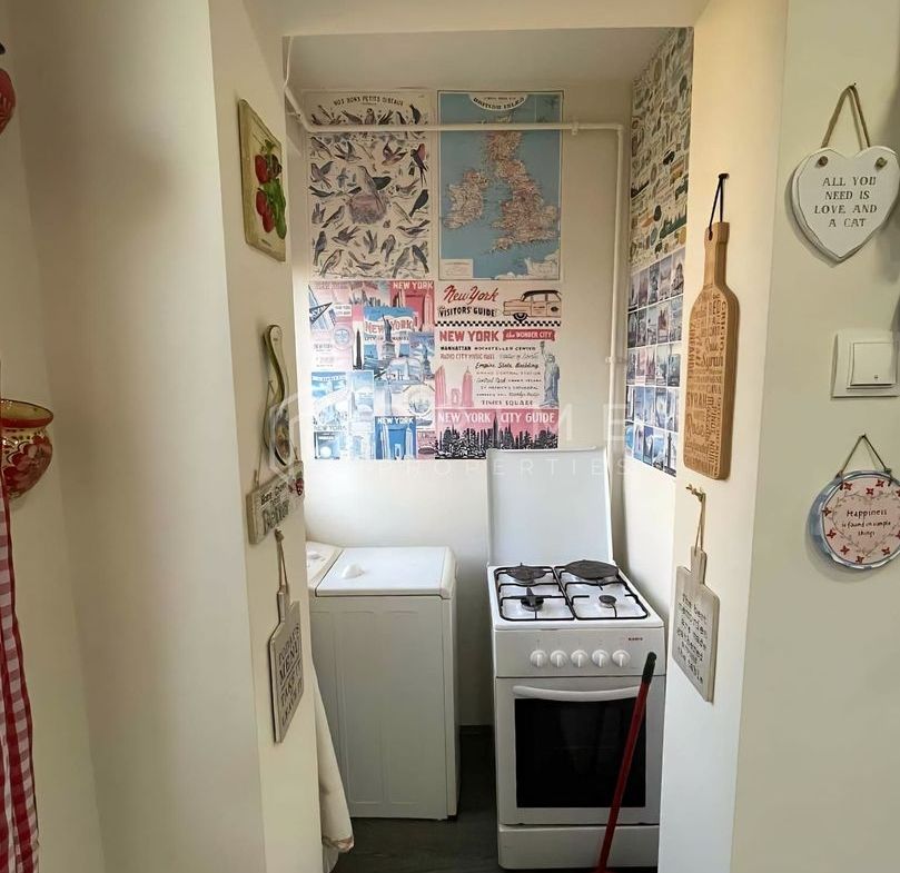 Apartament 2 camere semicentral etaj 3