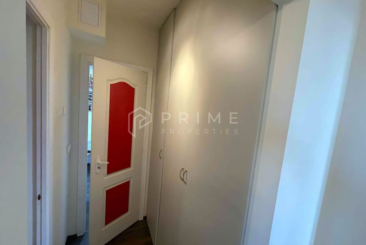 Apartament 2 camere semicentral etaj 3