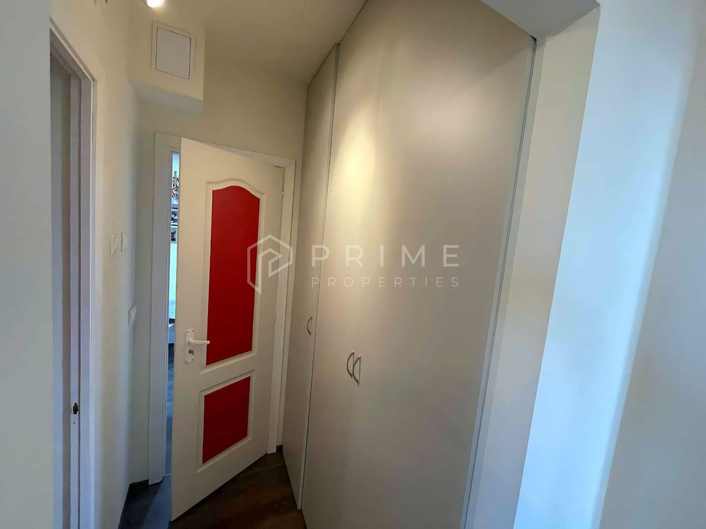 Apartament 2 camere semicentral etaj 3
