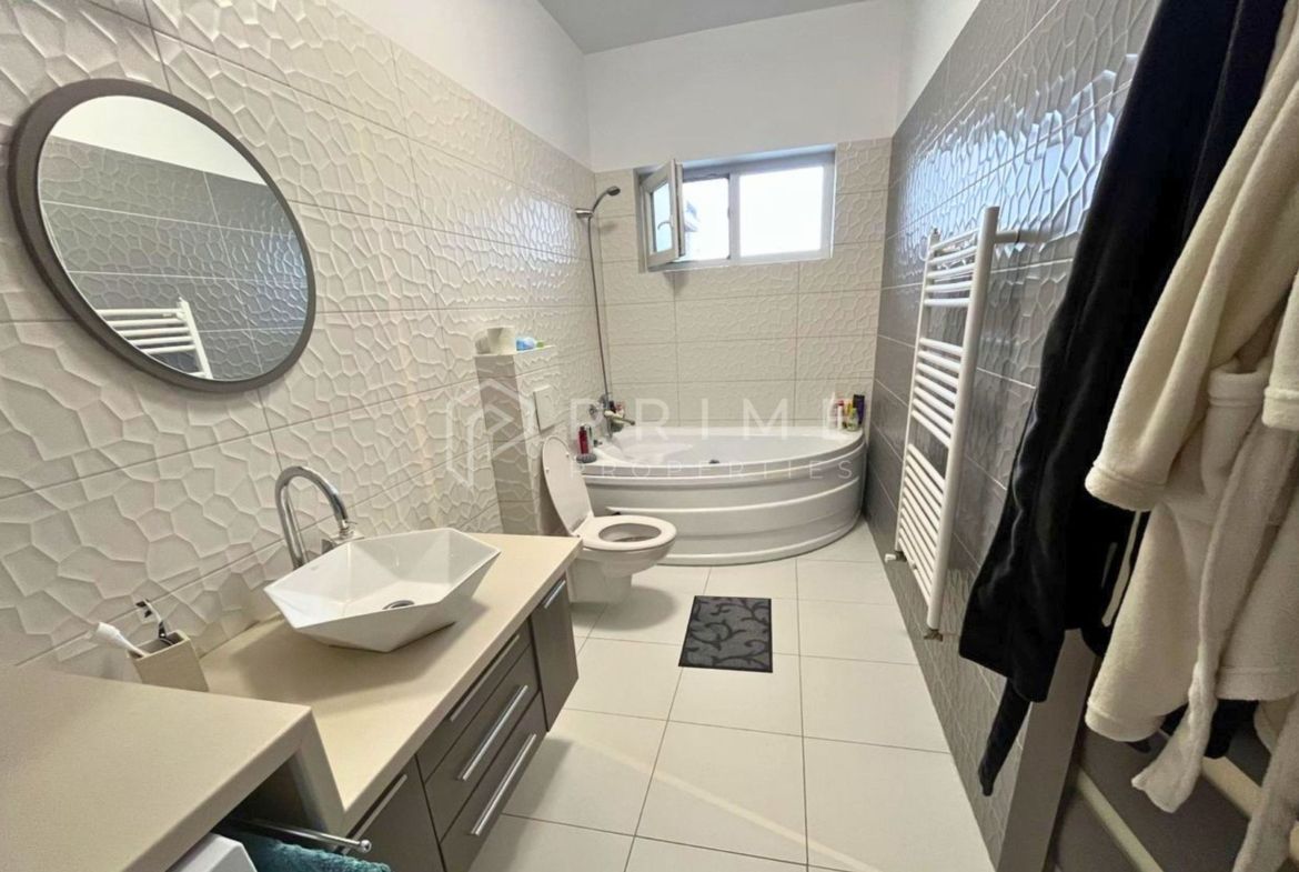 De închiriat: Apartament modern 2 camere | Cartier Unirii | Bloc 2018