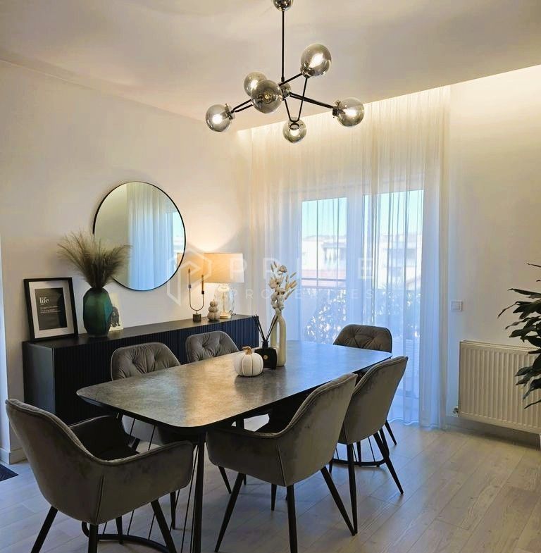 Penthouse 120 mp utili, 4 camere, cu terase generoase 60 mp, Unirii
