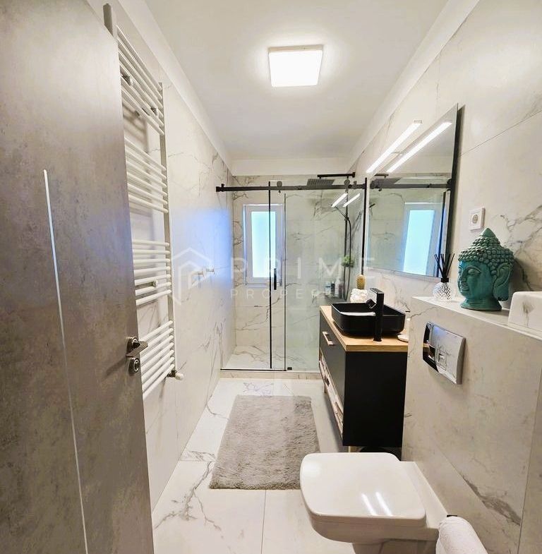 Penthouse 120 mp utili, 4 camere, cu terase generoase 60 mp, Unirii