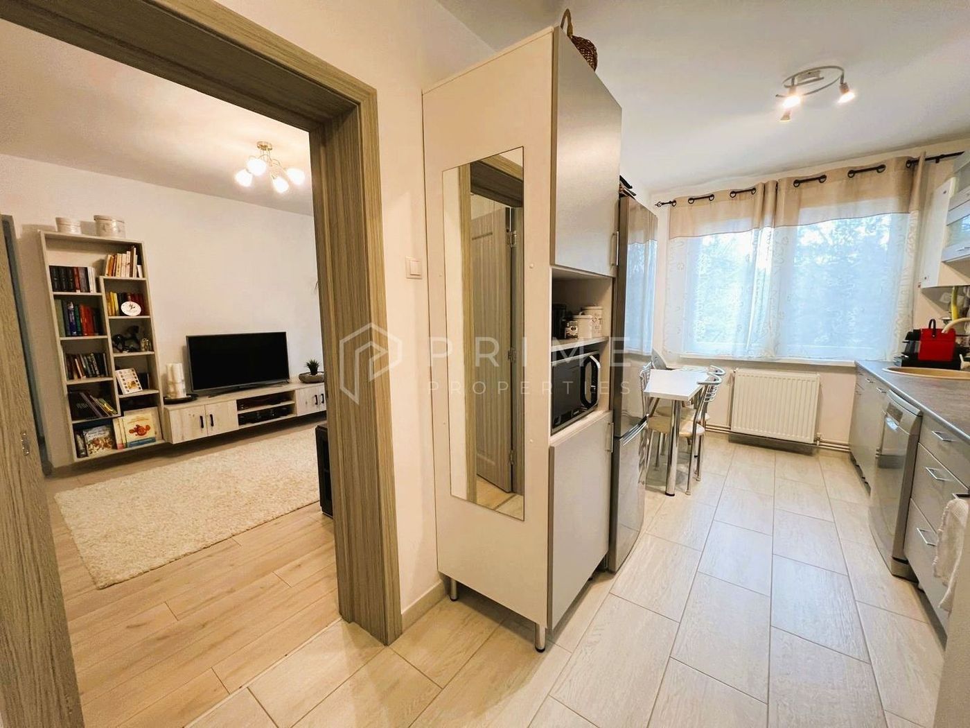 anBn-11763 Apartament 2 camere | Aleea Carpați | Etaj 3/4 | Balcon 9 mp